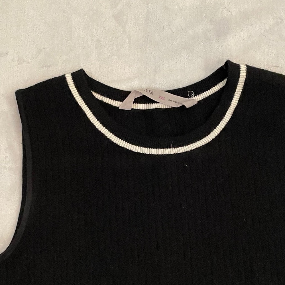 Sweater Tank - Picture 3 of 7